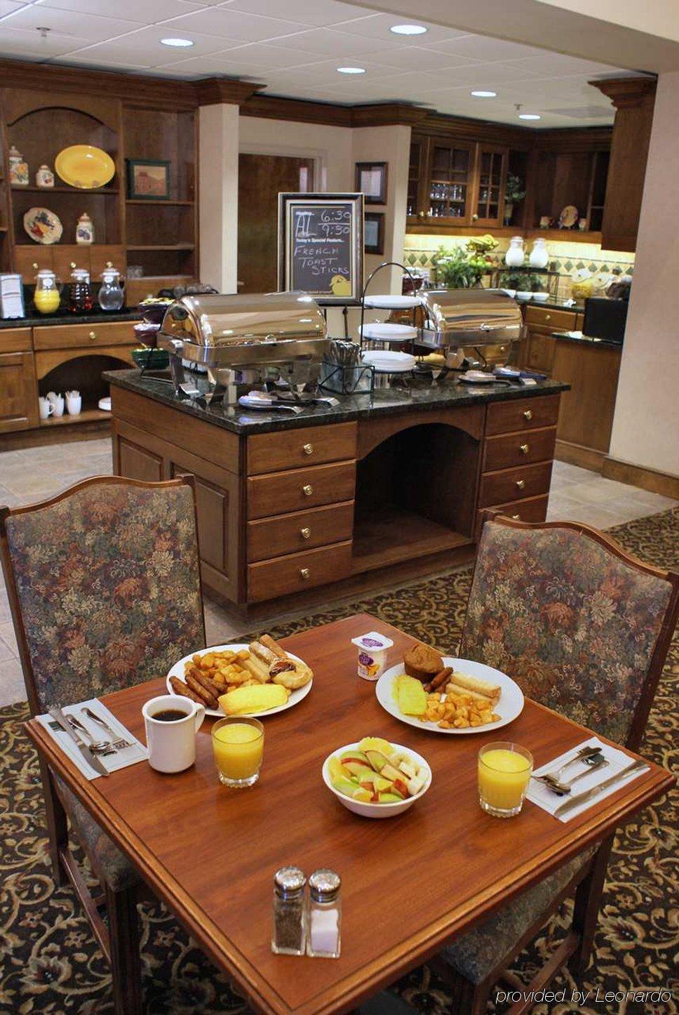 Homewood Suites By Hilton Dallas Market Center Restaurant photo