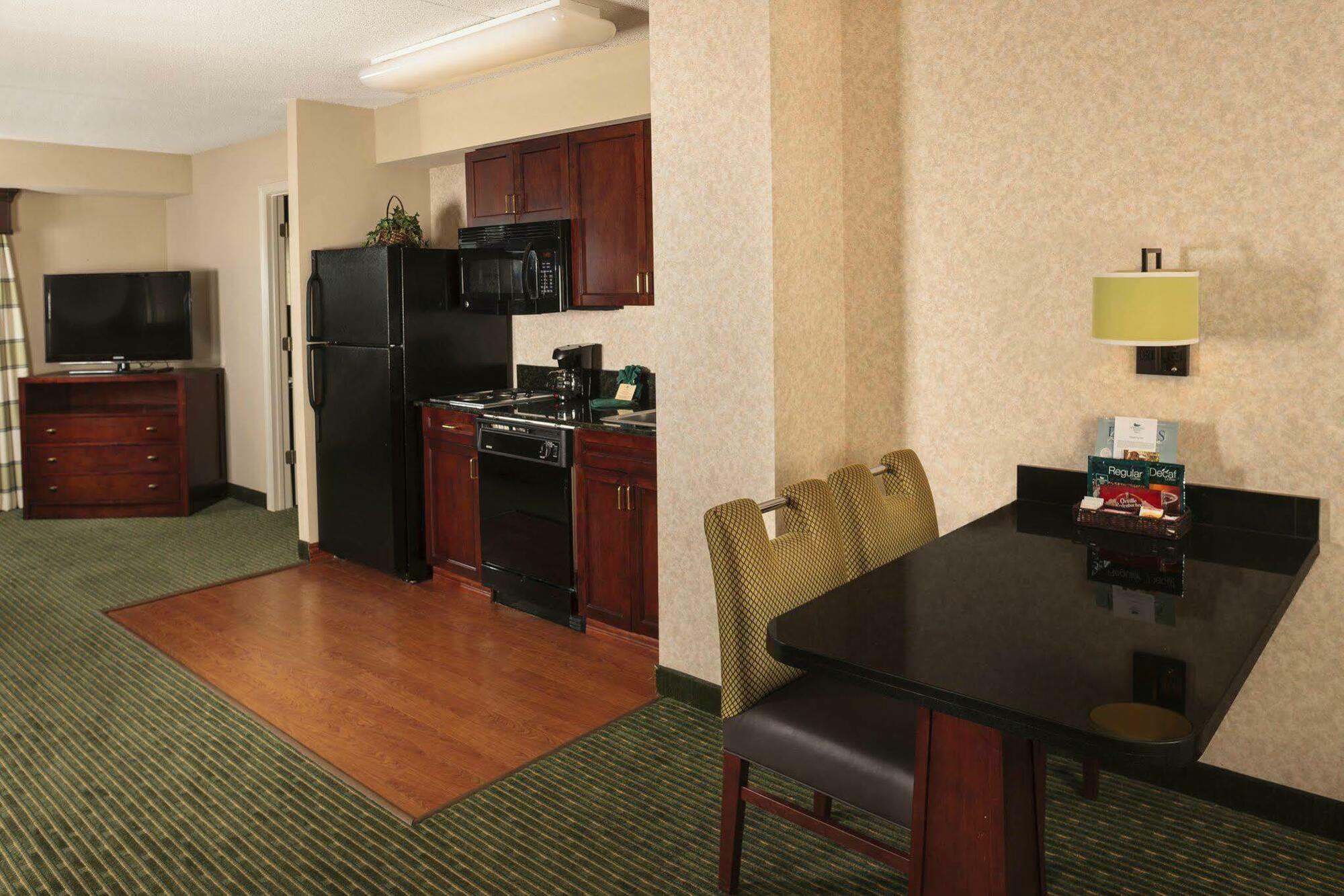 Homewood Suites By Hilton Dallas Market Center Exterior photo